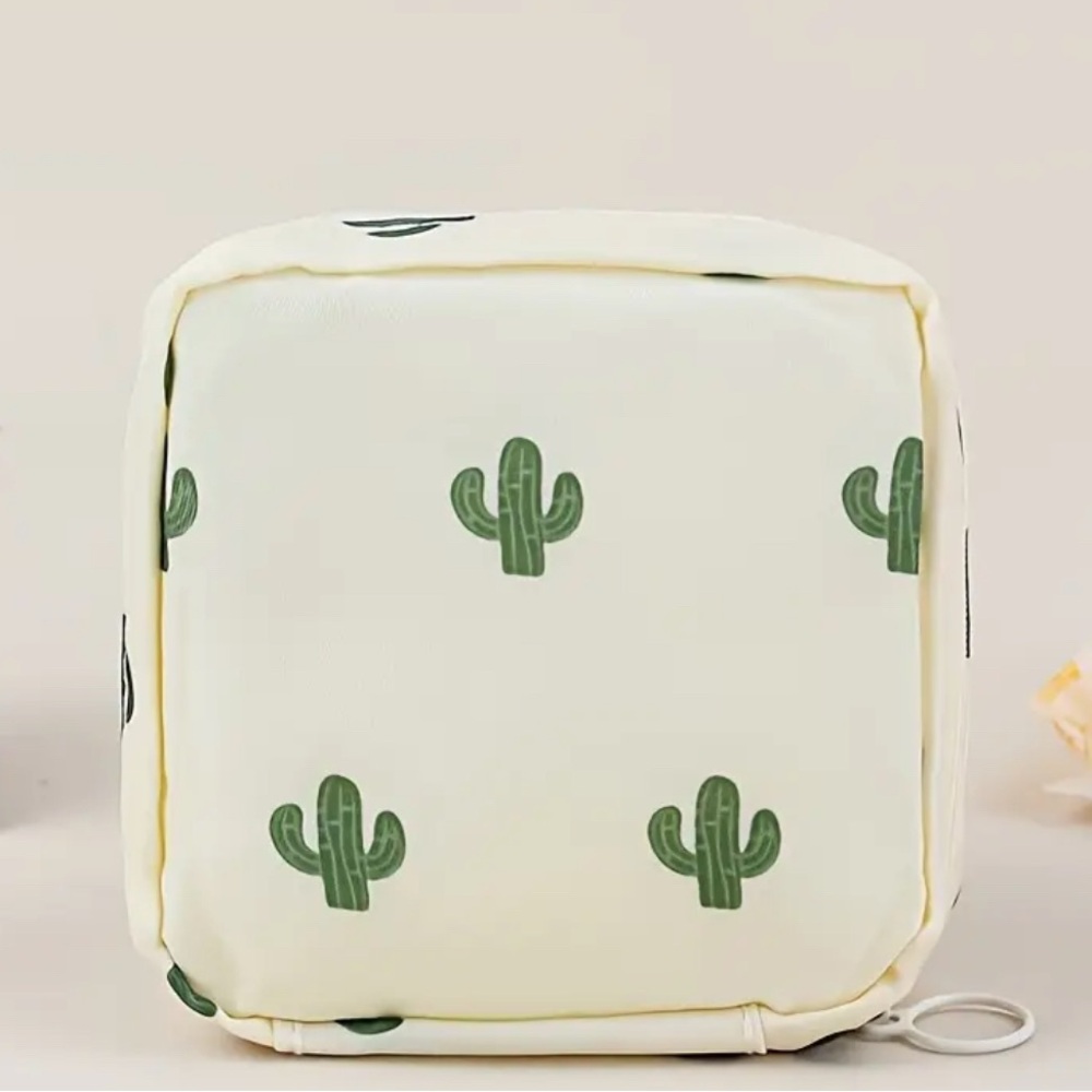 Cactus Patterned Cream Organizer